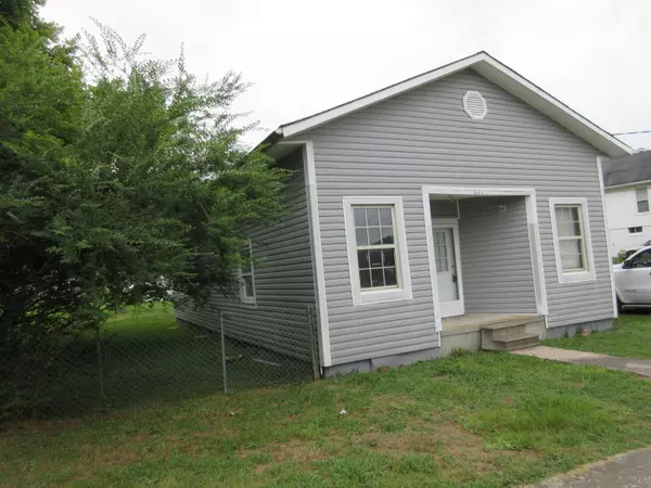 Irvine, KY 40336,611 Broadway Street