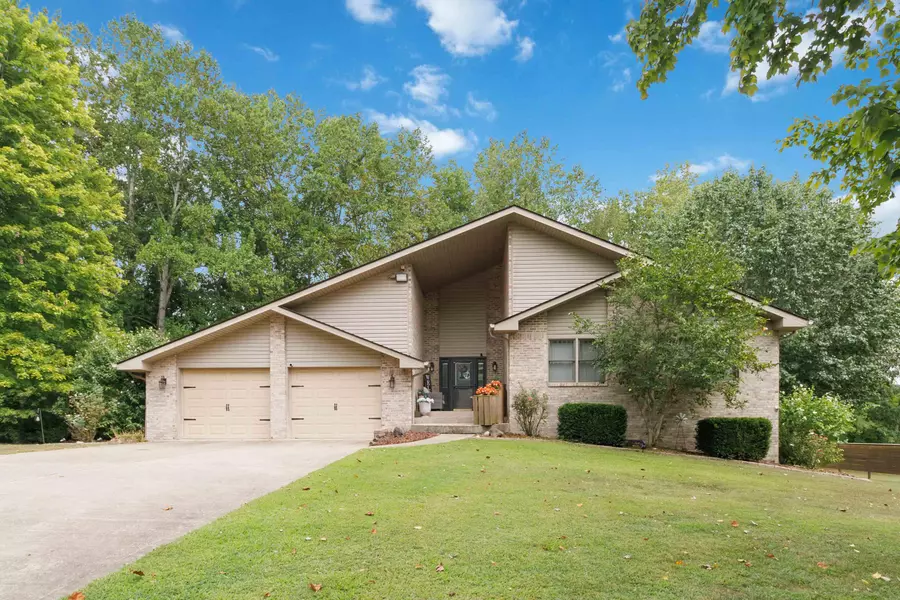 146 Lake Walk Drive, Somerset, KY 42503