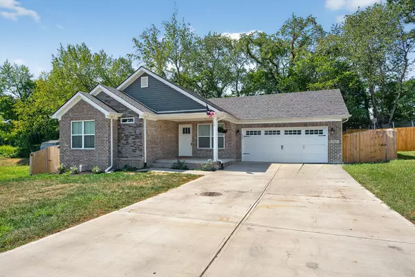 Stamping Ground, KY 40379,113 Elk Drive