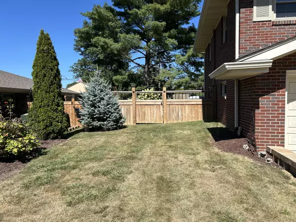 Lexington, KY 40505,1809 Cantrill Drive