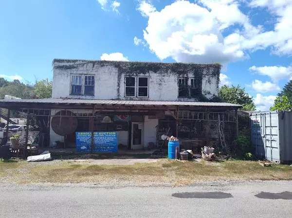 329 Old US Hwy 60 Road,  Morehead,  KY 40351