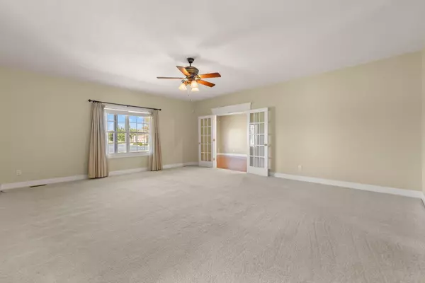 Somerset, KY 42503,43 Clear Lake Drive