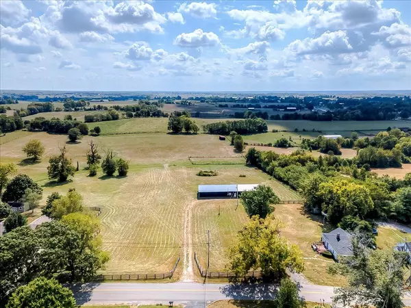 Stamping Ground, KY 40379,173 Sebree Road