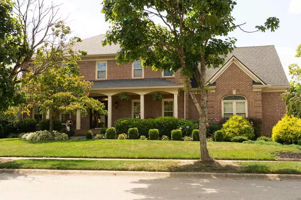 Lexington, KY 40515,2204 Woodburn Hall Road