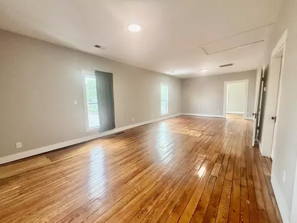 Frankfort, KY 40601,605 Taylor Avenue