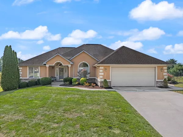 Somerset, KY 42503,83 Clear Lake Court
