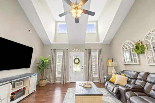 Mt Washington, KY 40047,346 London Square