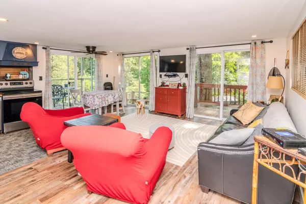 Lawrenceburg, KY 40342,1058 S Lakeshore Drive