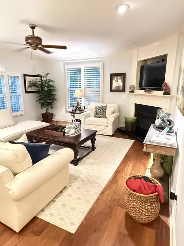 Lexington, KY 40509,932 Village Green Avenue