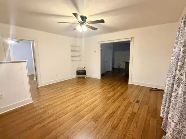 Kings Mountain, KY 40442,5872 State Hwy 837