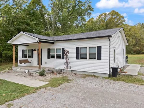 Waco, KY 40385,637 College Hill Road