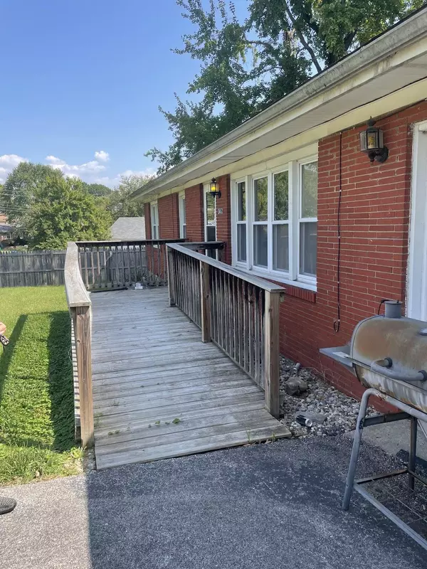 Louisville, KY 40214,2412 Parkwood Road