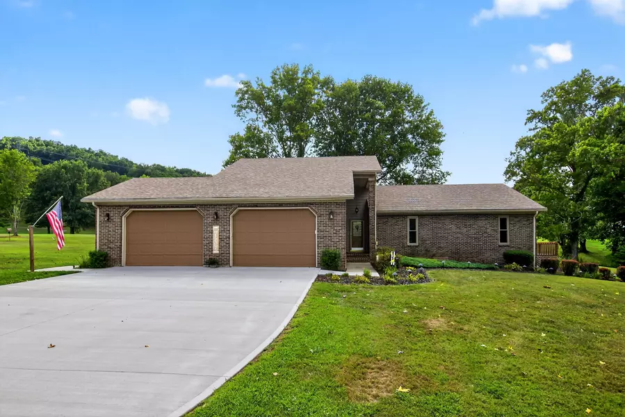 1716 Talon Way, Somerset, KY 42503