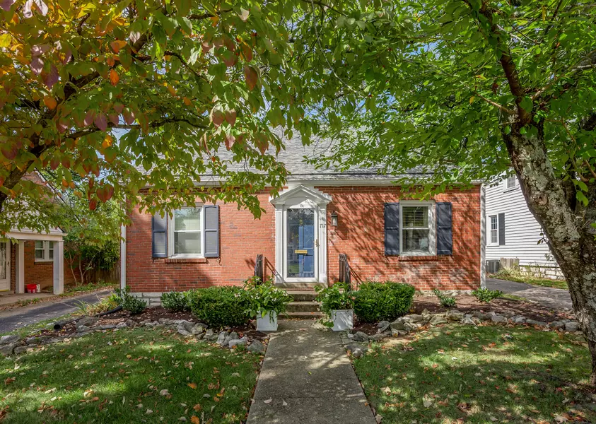 717 Henry Clay Boulevard, Lexington, KY 40505