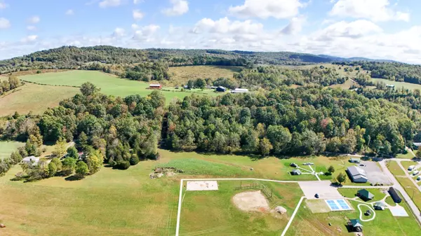 Mt Vernon, KY 40456,9999 Renfro Creek Road