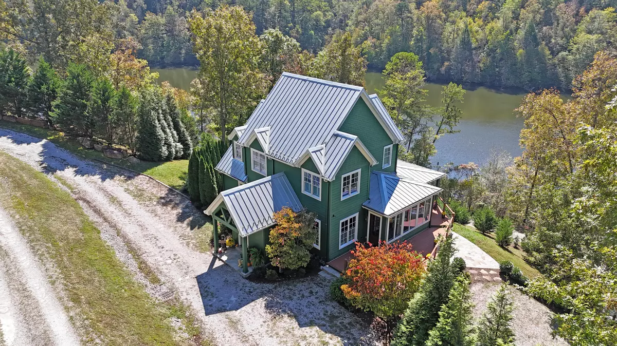 East Bernstadt, KY 40729,420 Alan Lewis Road