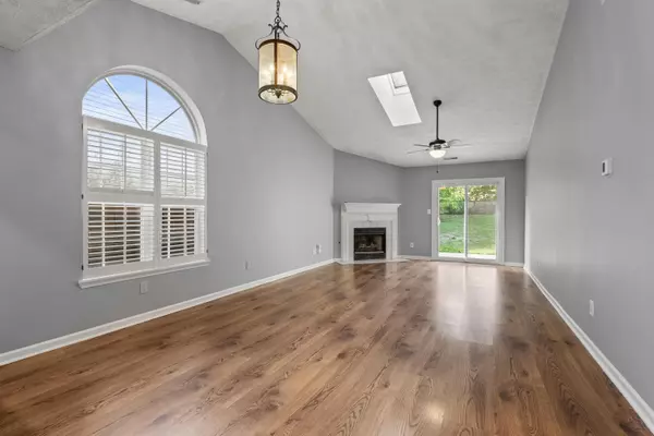 Lexington, KY 40509,725 Graftons Mill Lane