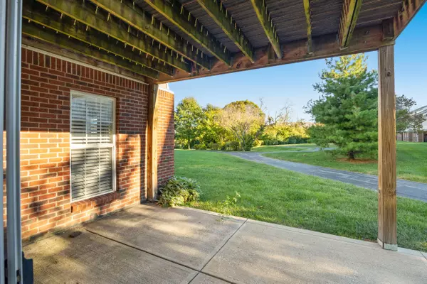 Lexington, KY 40509,2444 Aristocracy Circle