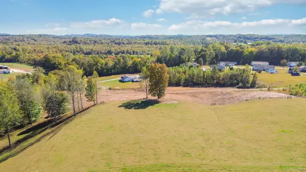 Lily, KY 40740,9999 Cam Court Drive