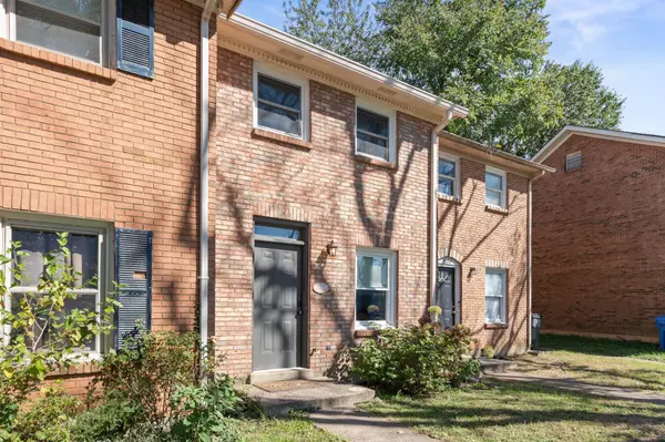 Lexington, KY 40517,3552 Laredo Drive