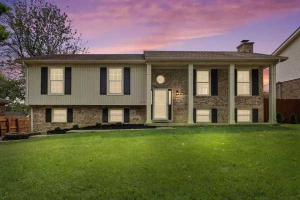 320 Whitfield Drive, Lexington, KY 40515