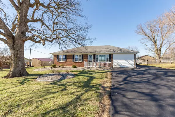 Wilmore, KY 40390,9412 Harrodsburg Road