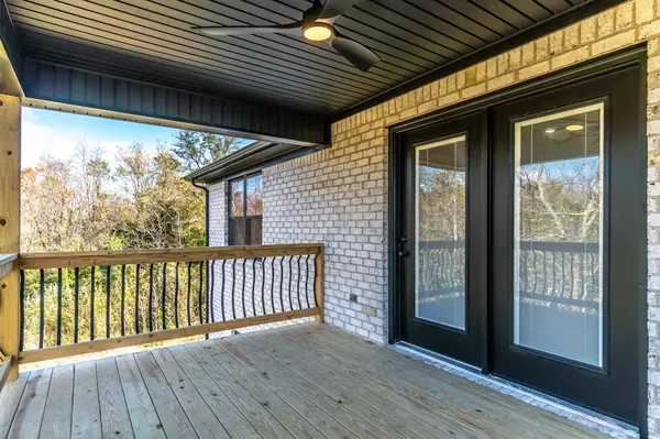 Berea, KY 40403,181 Bronx Place