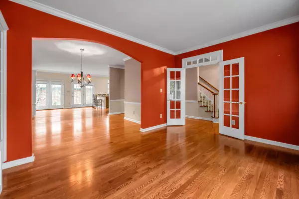 Lexington, KY 40502,825 E Main Street