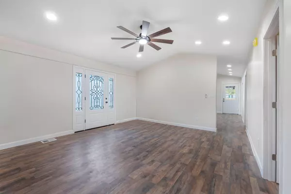 Stanton, KY 40380,306 Allen Drive