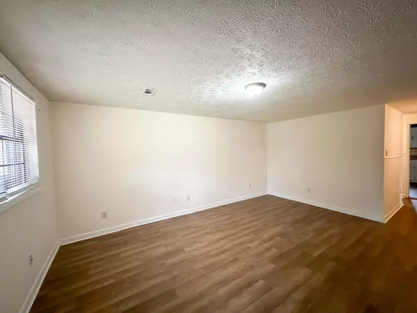 Corbin, KY 40701,48 London Avenue