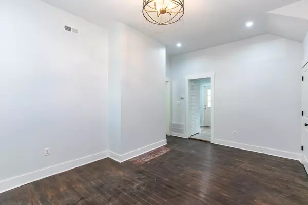 Lexington, KY 40508,276 E Fourth Street