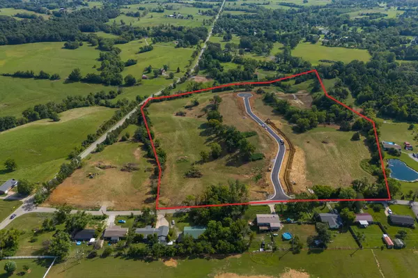 Richmond, KY 40475,102 Dawn Court