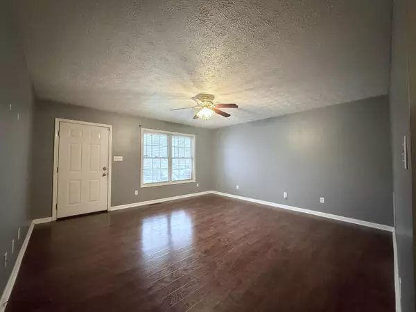 Nicholasville, KY 40356,221 Woodview Drive