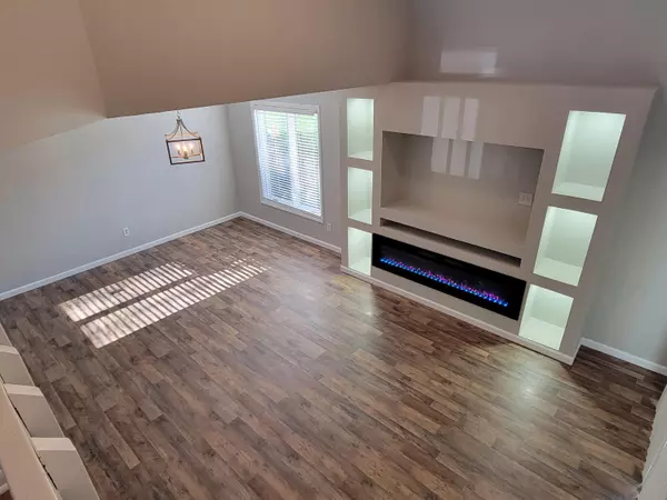 Lexington, KY 40513,2140 Fort Harrods Drive #19