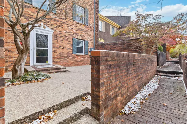 Richmond, KY 40475,229 S Collins Street #6