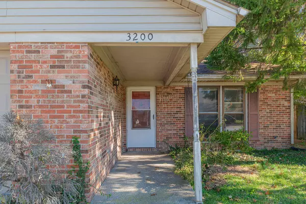 Lexington, KY 40515,3200 Hunters Point Drive