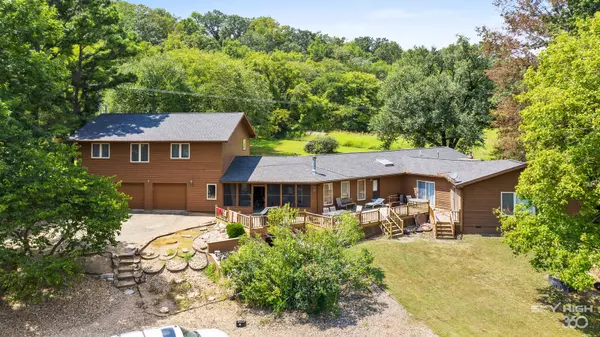 734 State Route Kk, Washburn, MO 65772