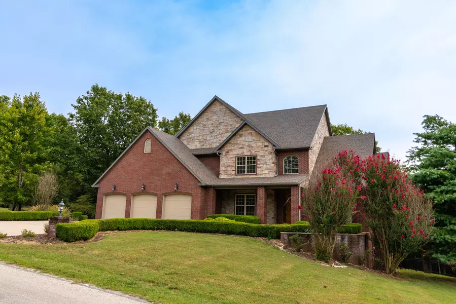 347 Meadow LN, Branson, MO 65616