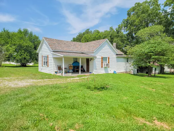 29073 Us Highway 54, Preston, MO 65732