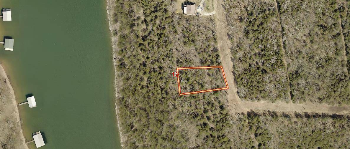000 Lawton RD, Lampe, MO 65681