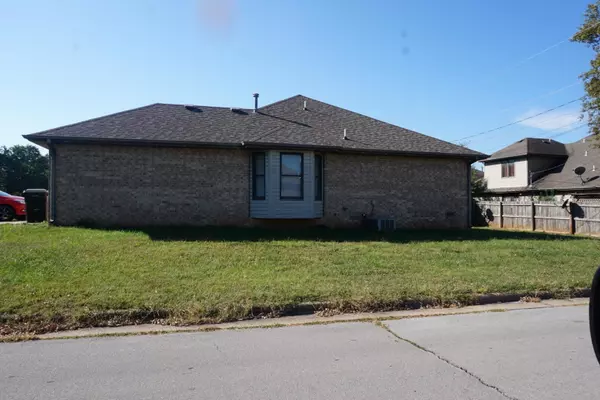 Springfield, MO 65807,4107-4109 S Miranda CT