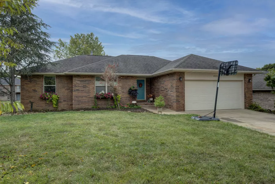 4056 W Falcon DR, Battlefield, MO 65619