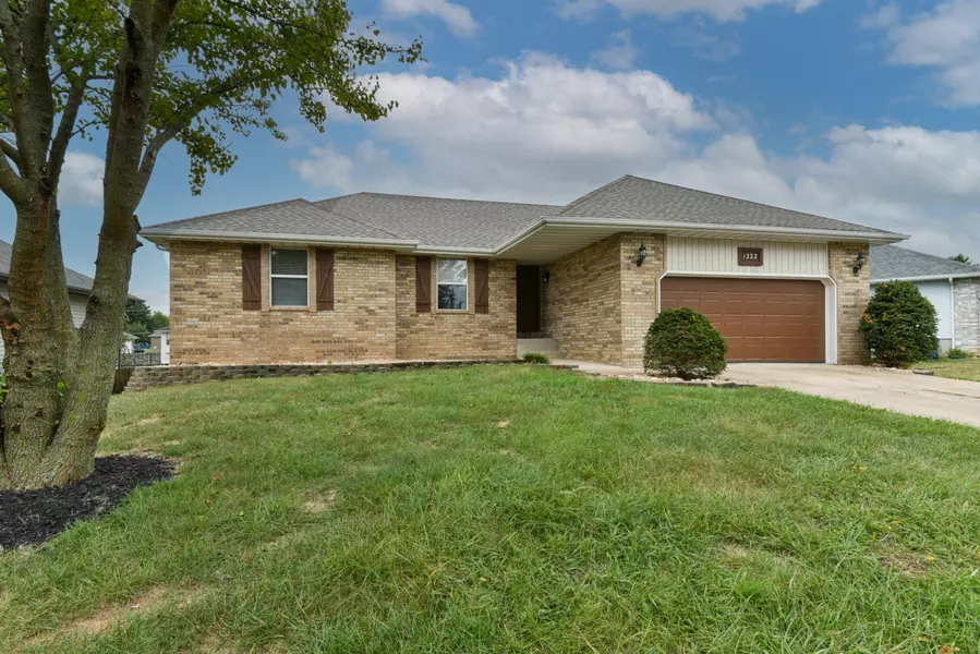 1222 Butterfield DR, Nixa, MO 65714