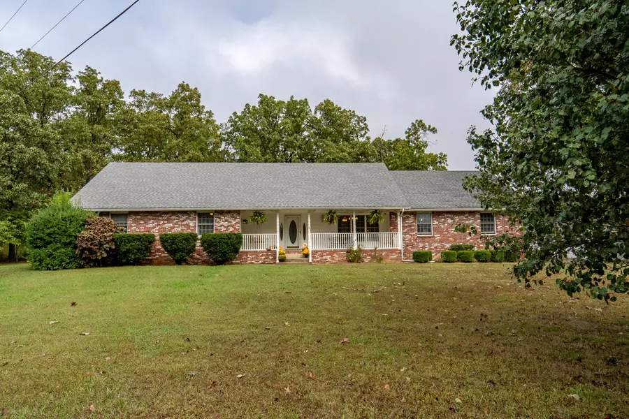 319 Hill Haven RD, Marshfield, MO 65706