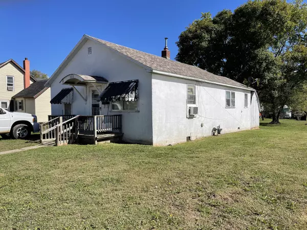 1011 Harold Street, Cassville, MO 65625