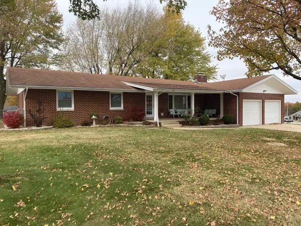 Marshfield, MO 65706,611 N Locust ST