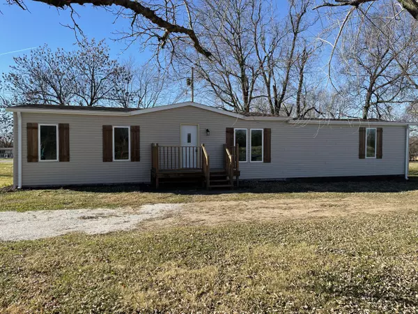 17 Route H, Greenfield, MO 65661