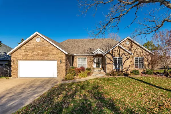 608 Stoneykirk, Reeds Spring, MO 65737