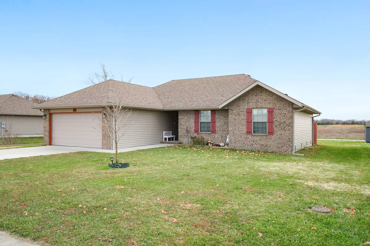 Rogersville, MO 65742,135 Deer Run ST