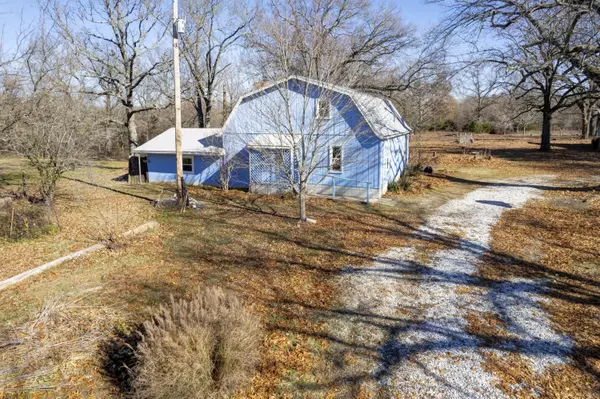 744 Hwy Z, Bruner, MO 65620